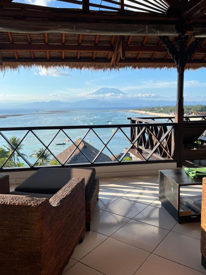 Atas Lembongan *