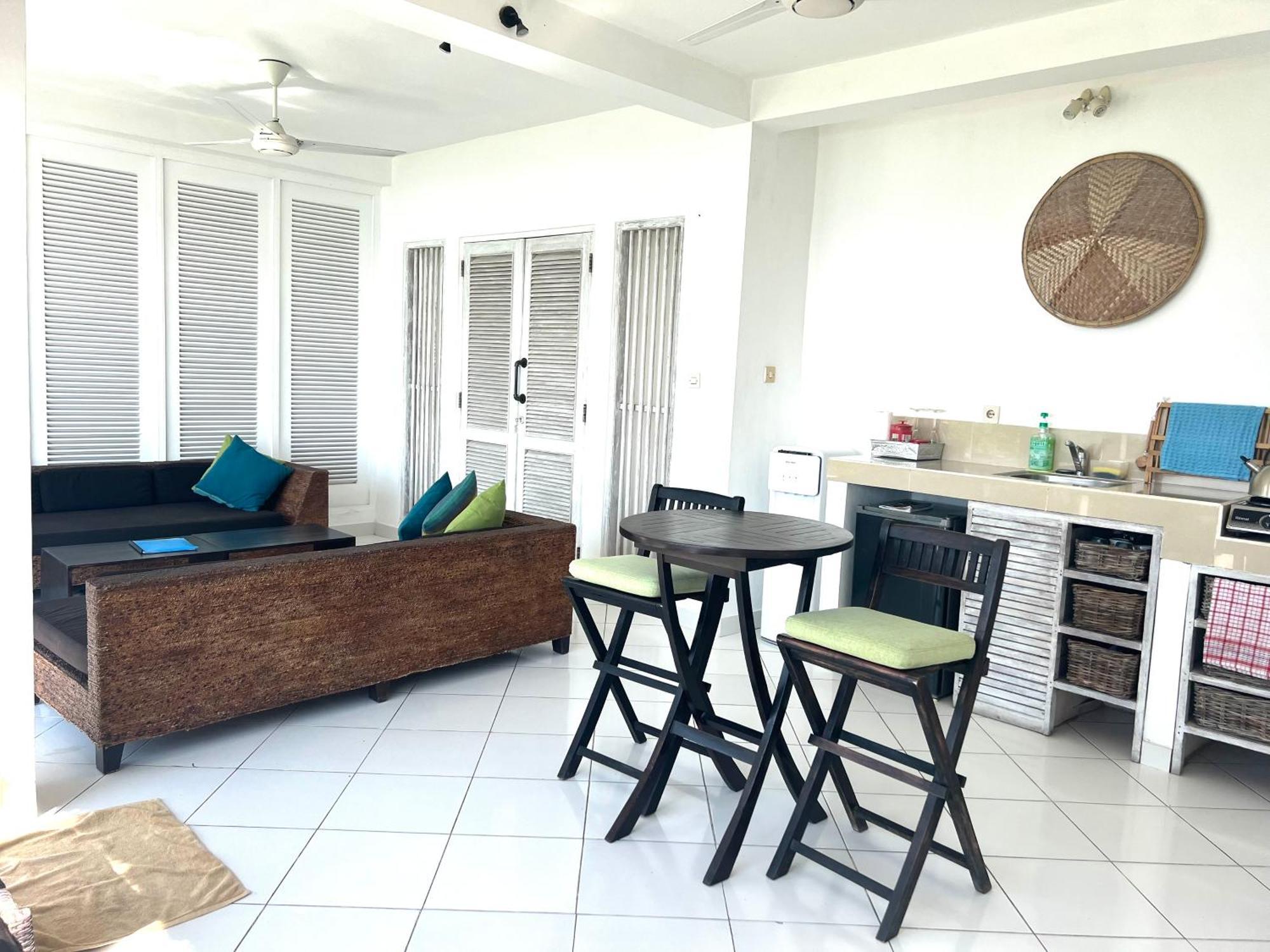 Atas Lembongan Villa *